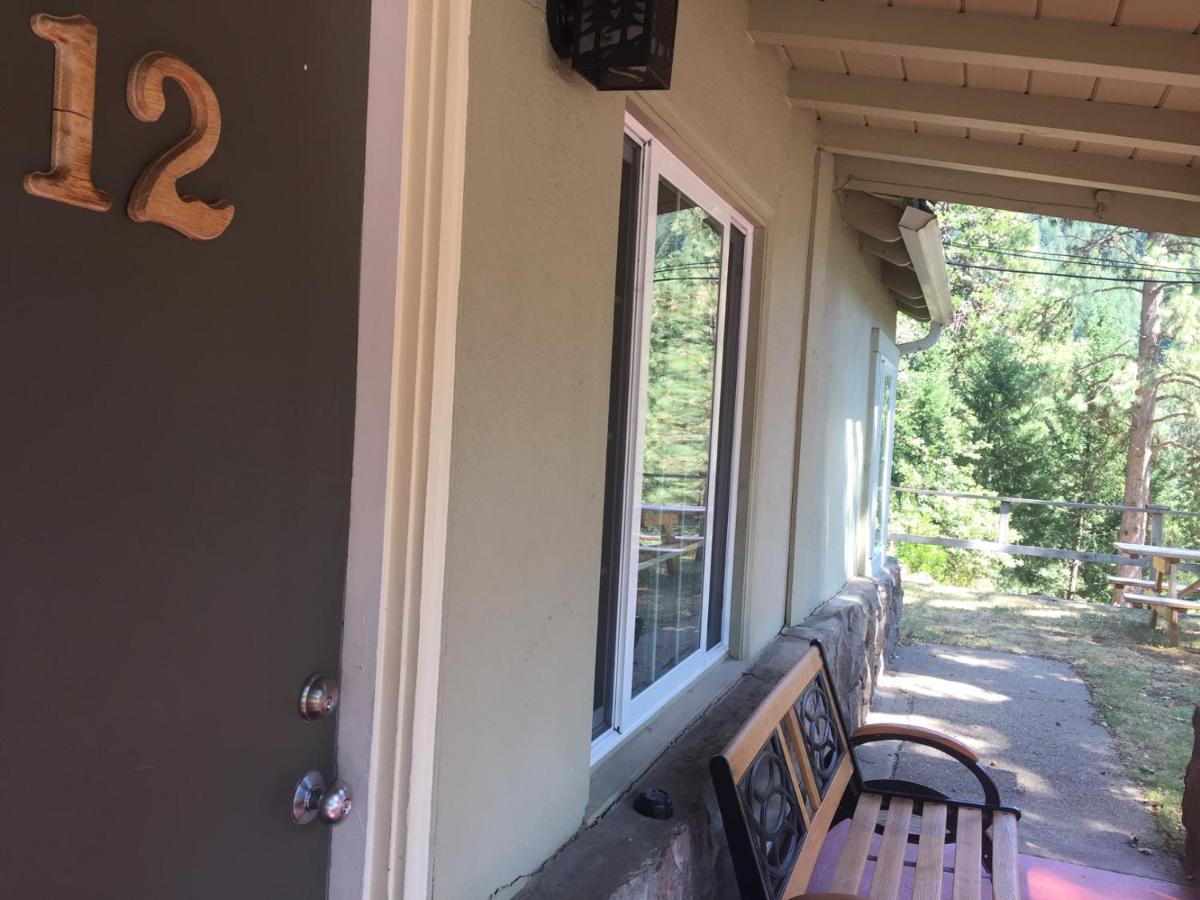 | Dunsmuir Lodge