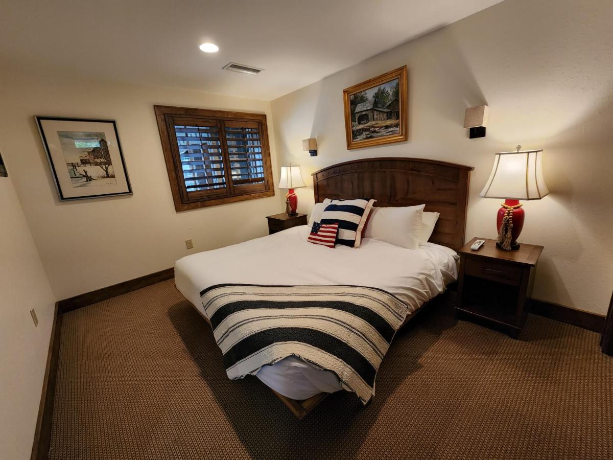 | The Inn at Shady Lawn