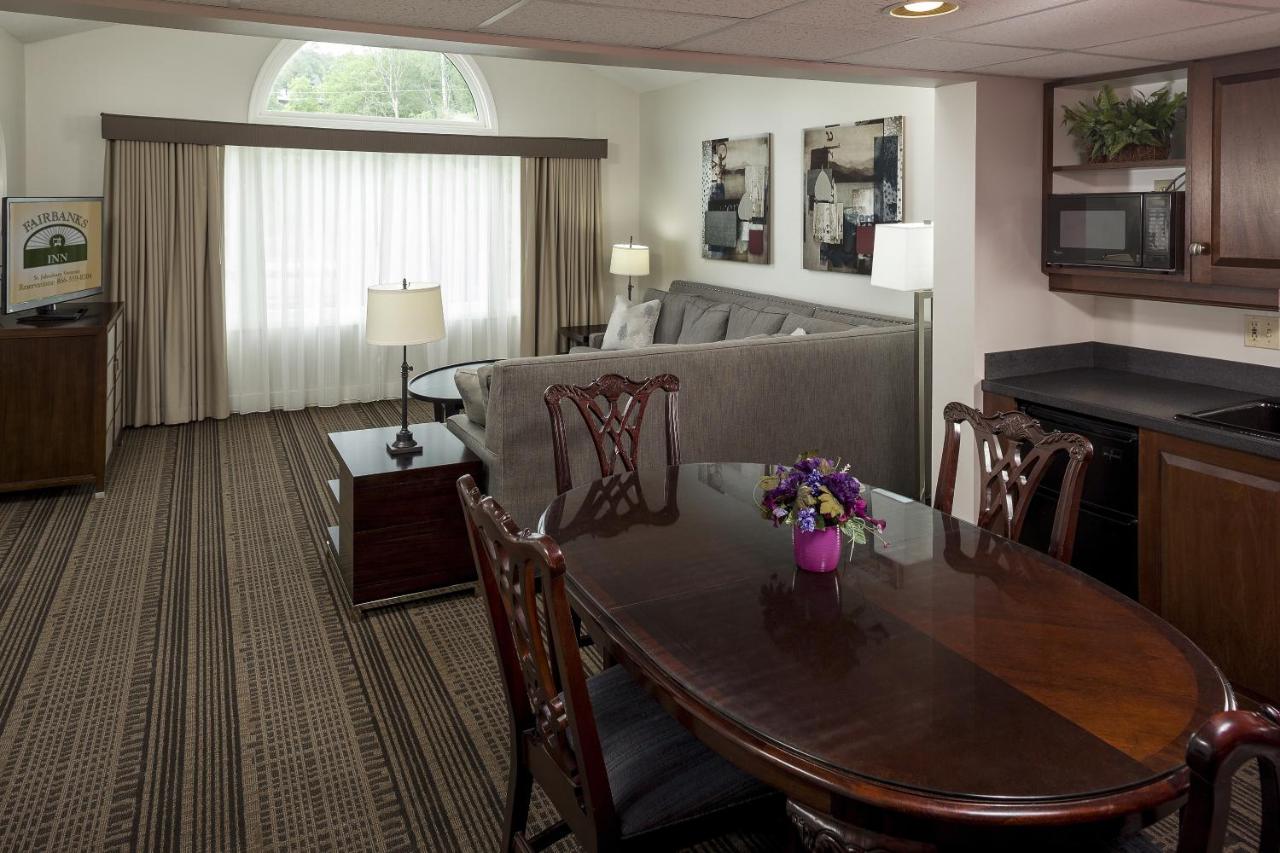 Deluxe Suite at Fairbanks Inn