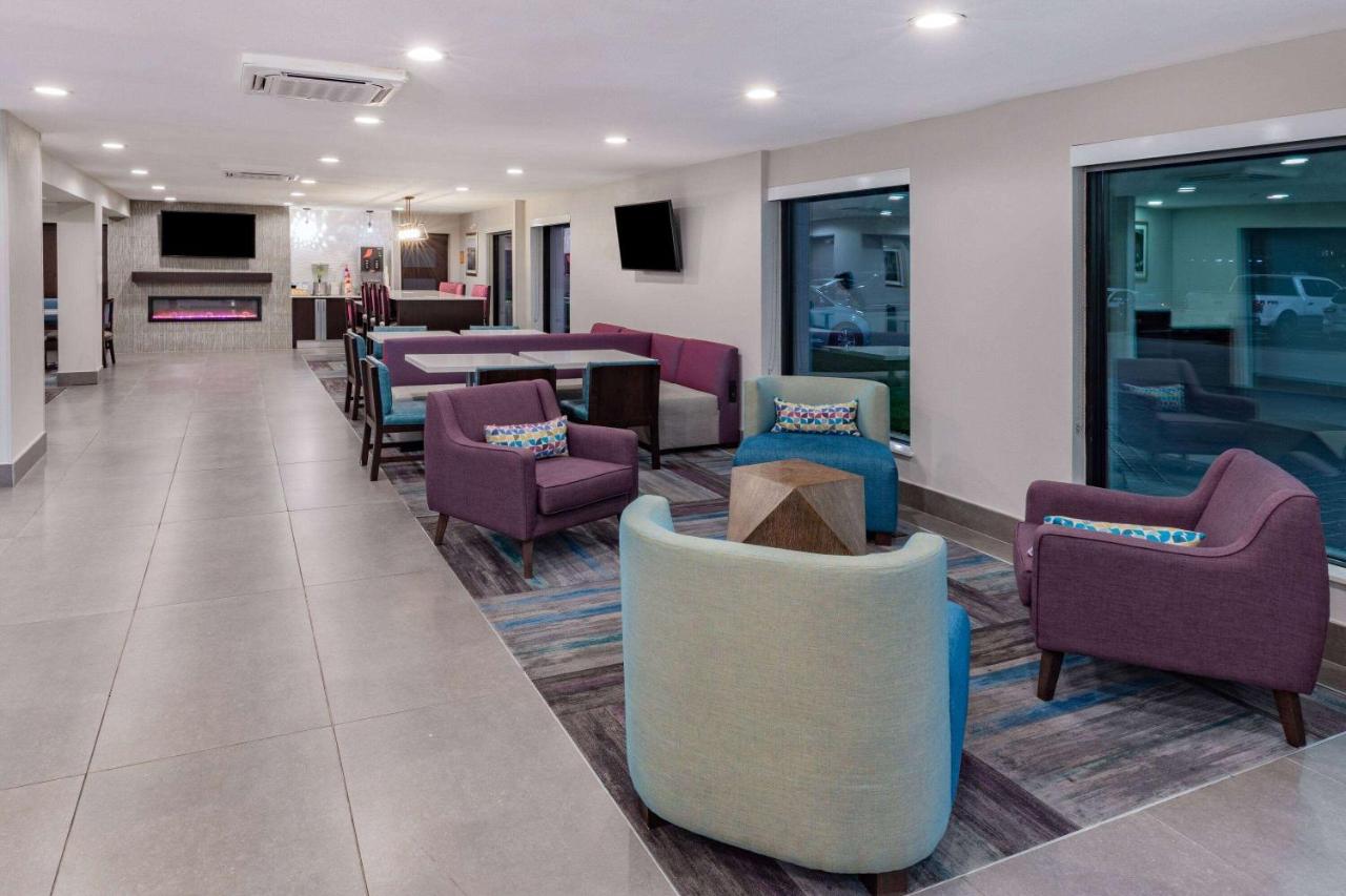 | La Quinta by Wyndham Houston Southwest