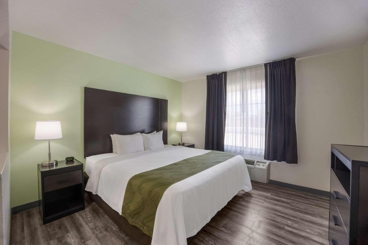 King Suite with Sofa Bed - Non-Smoking at Quality Inn & Suites Clayton, NM