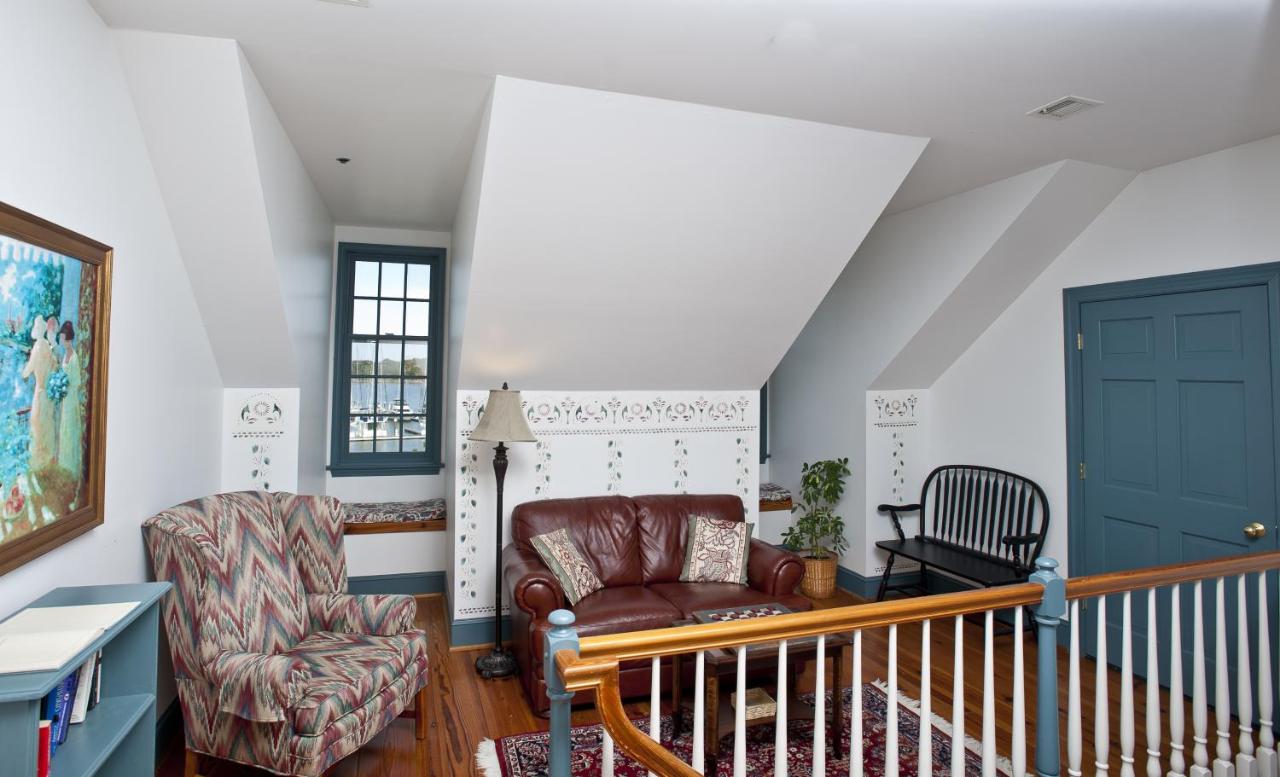 | Inn at Osprey Point