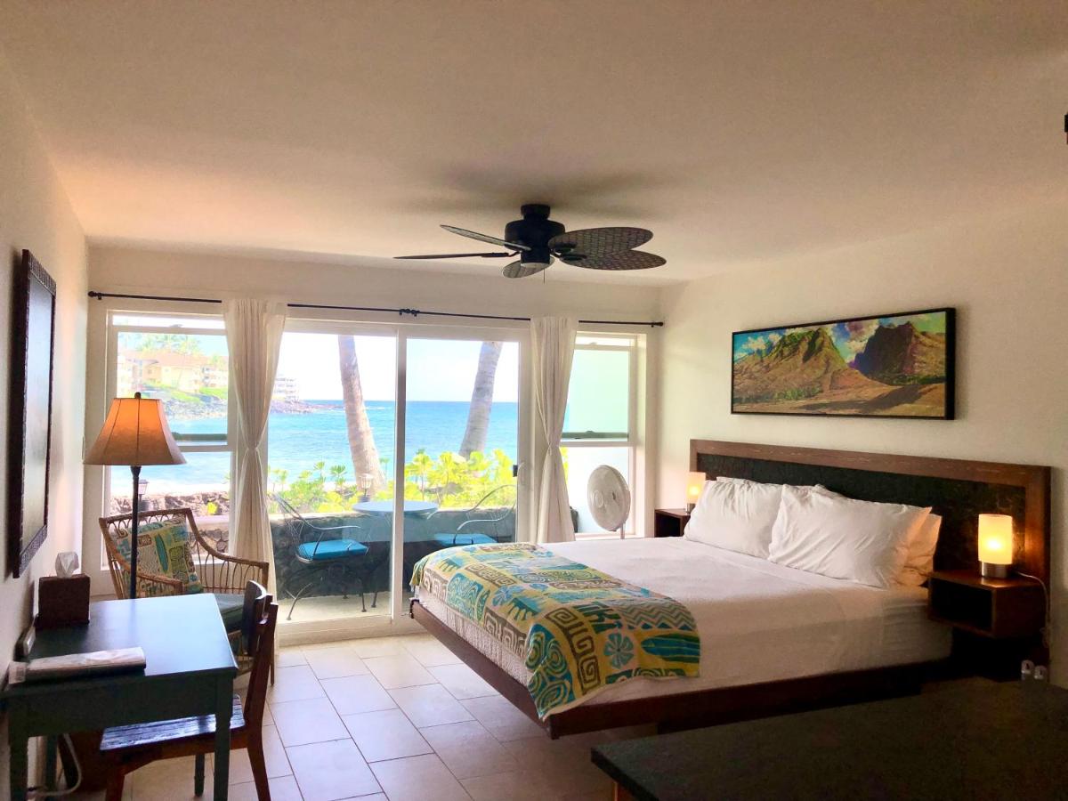 | Kona Tiki Hotel
