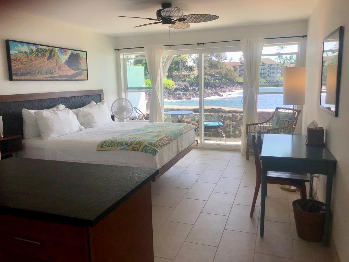 | Kona Tiki Hotel