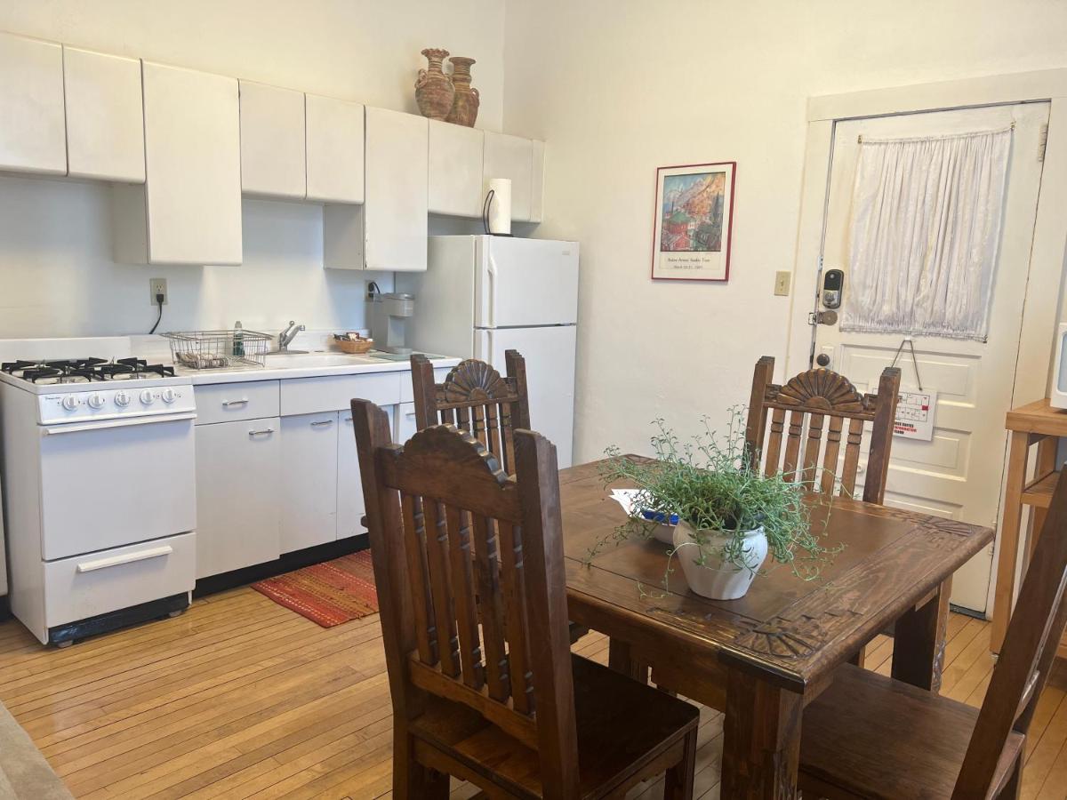 | Canyon Rose Suites