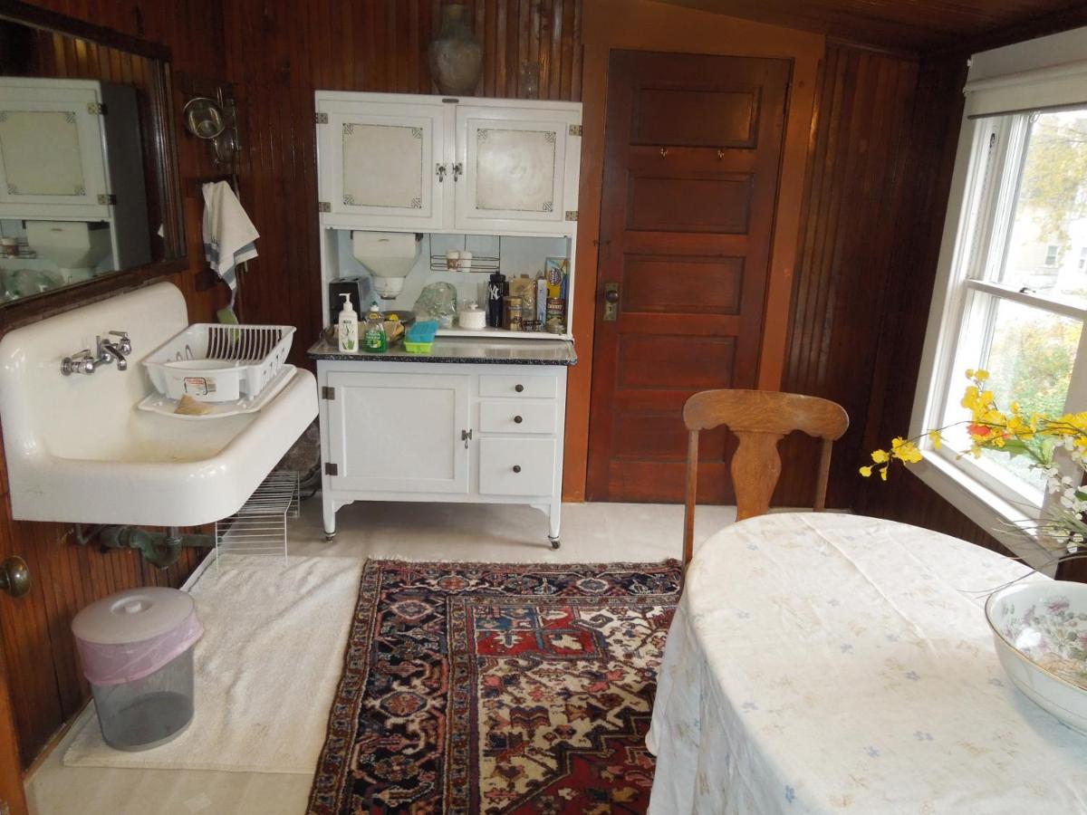  | Victorian Bed & Breakfast of Staten Island