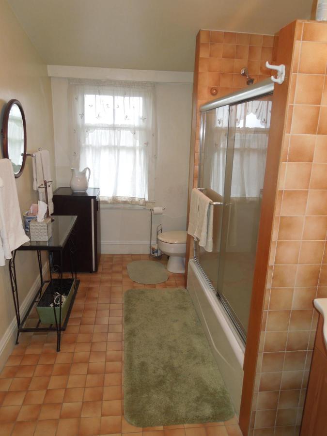  | Victorian Bed & Breakfast of Staten Island