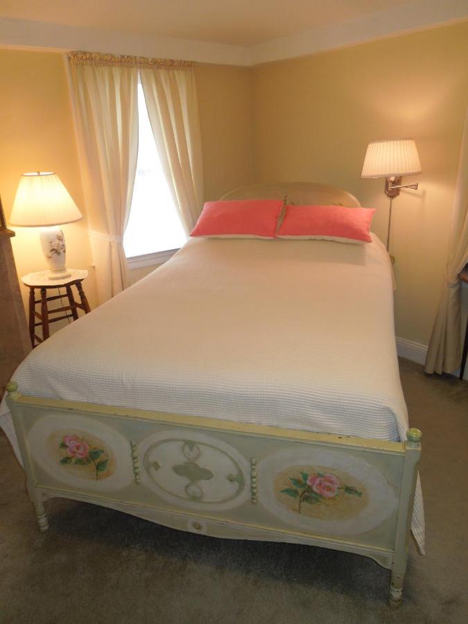  | Victorian Bed & Breakfast of Staten Island