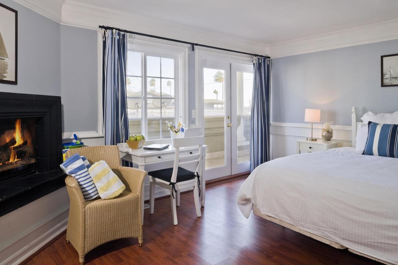 | Newport Beach Hotel