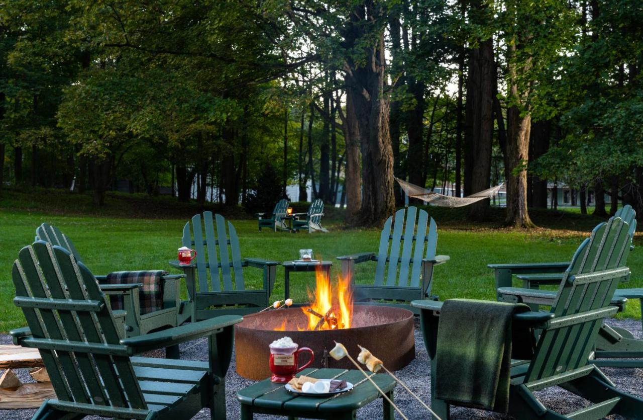 | Landmark Inn