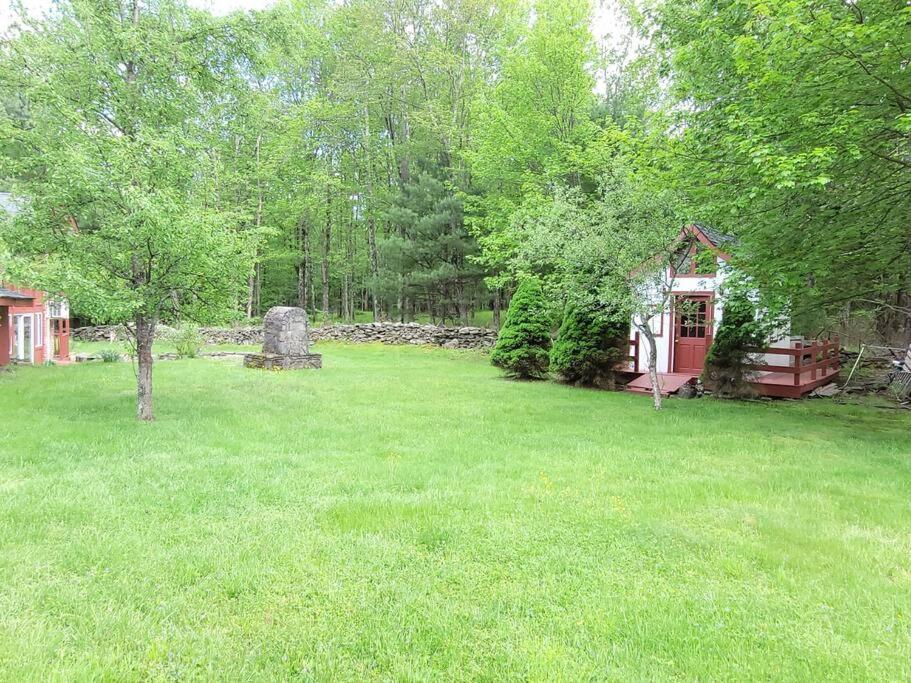 | Sunset Estate in the Catskills