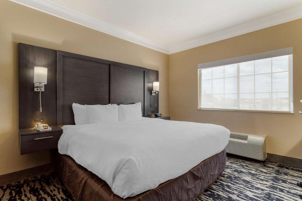  | Comfort Suites Humble - Houston North