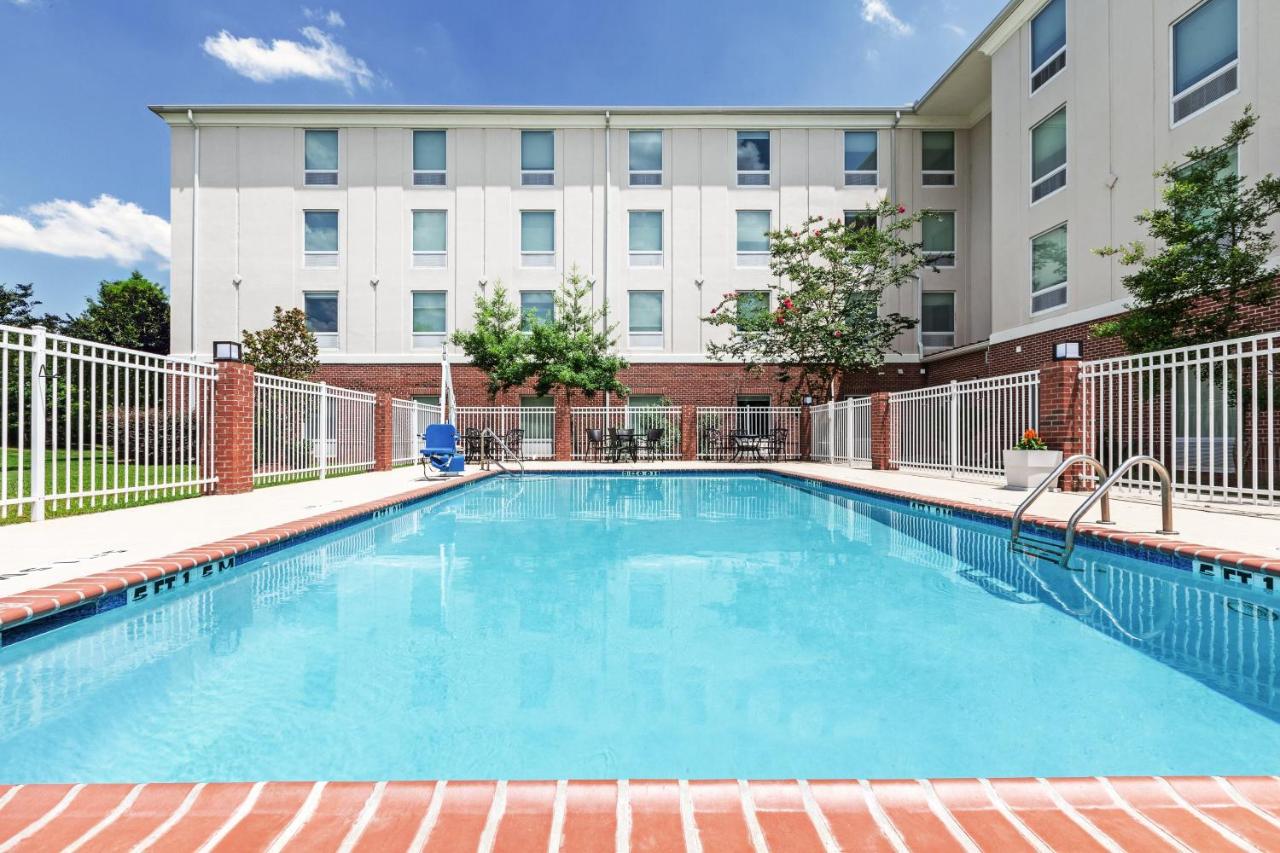  | Holiday Inn Express & Suites Baton Rouge East