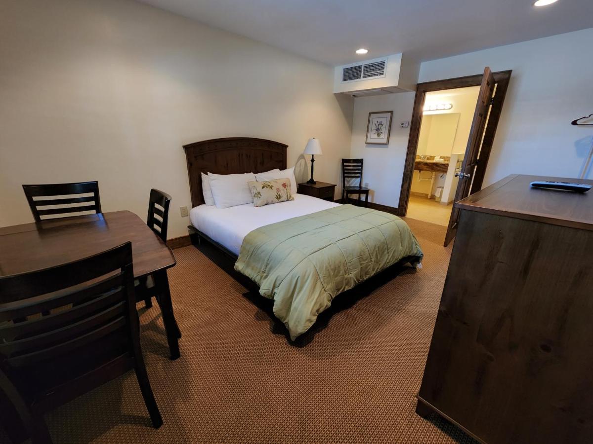 | The Inn at Shady Lawn