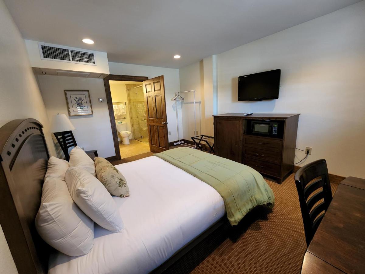 | The Inn at Shady Lawn