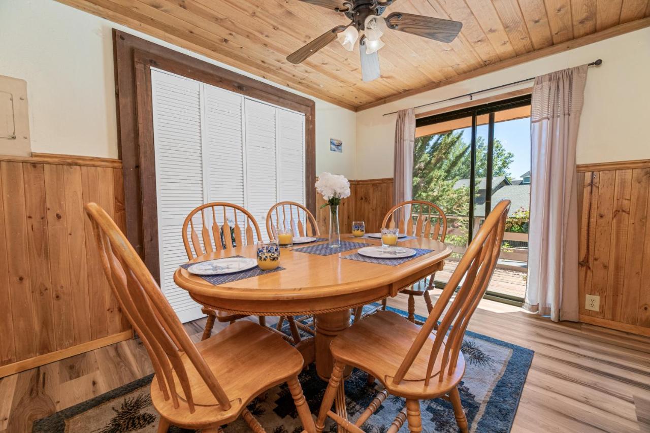 | Big Bear Lake Front Lodge
