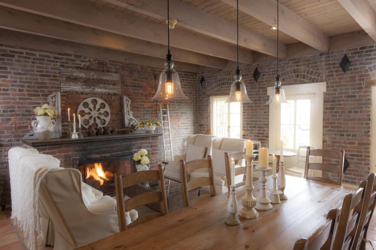 | Maison Fleurie, A Four Sisters Inn