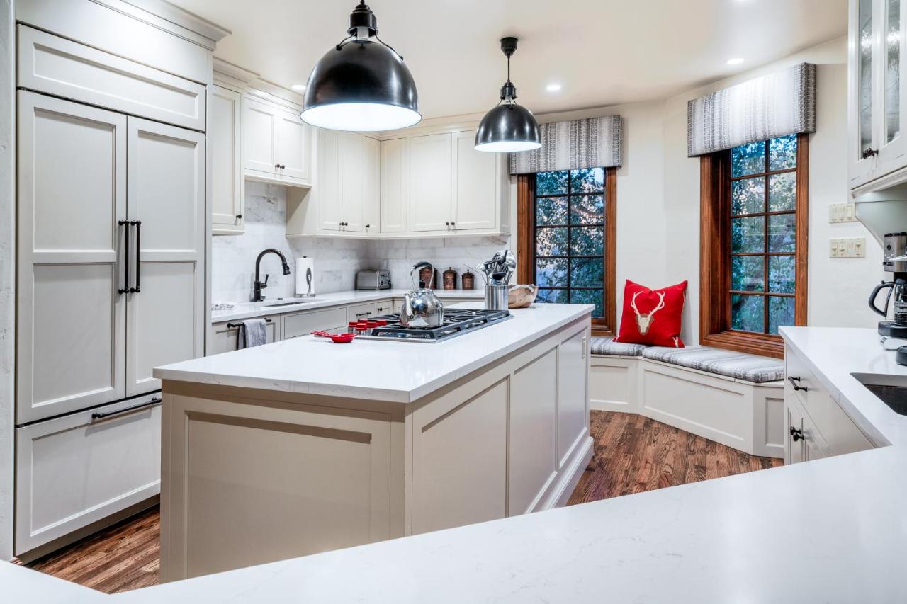 | Beautiful Beaver Creek Mountain Villa. 5br/6ba w. Private Hot Tub!