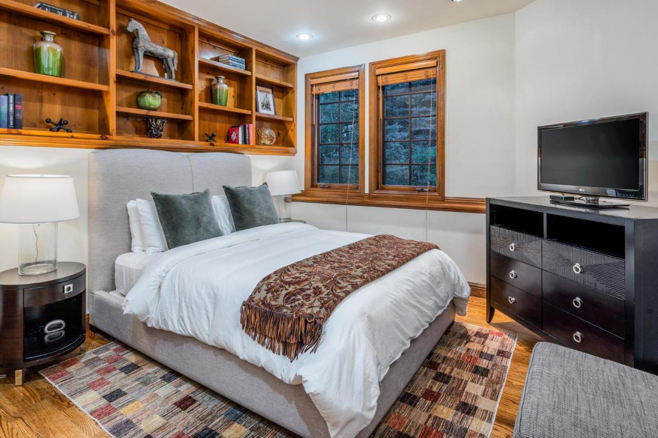 | Beautiful Beaver Creek Mountain Villa. 5br/6ba w. Private Hot Tub!