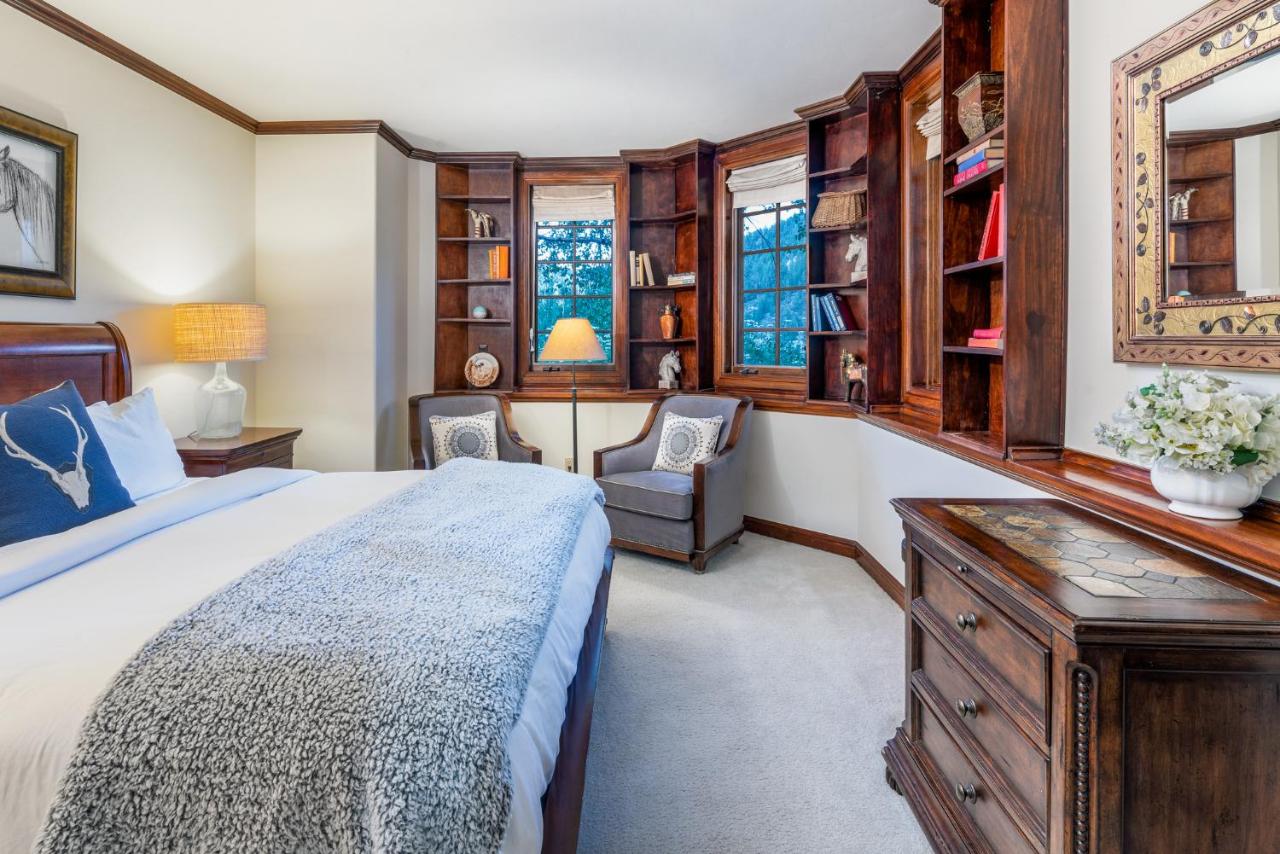 | Beautiful Beaver Creek Mountain Villa. 5br/6ba w. Private Hot Tub!