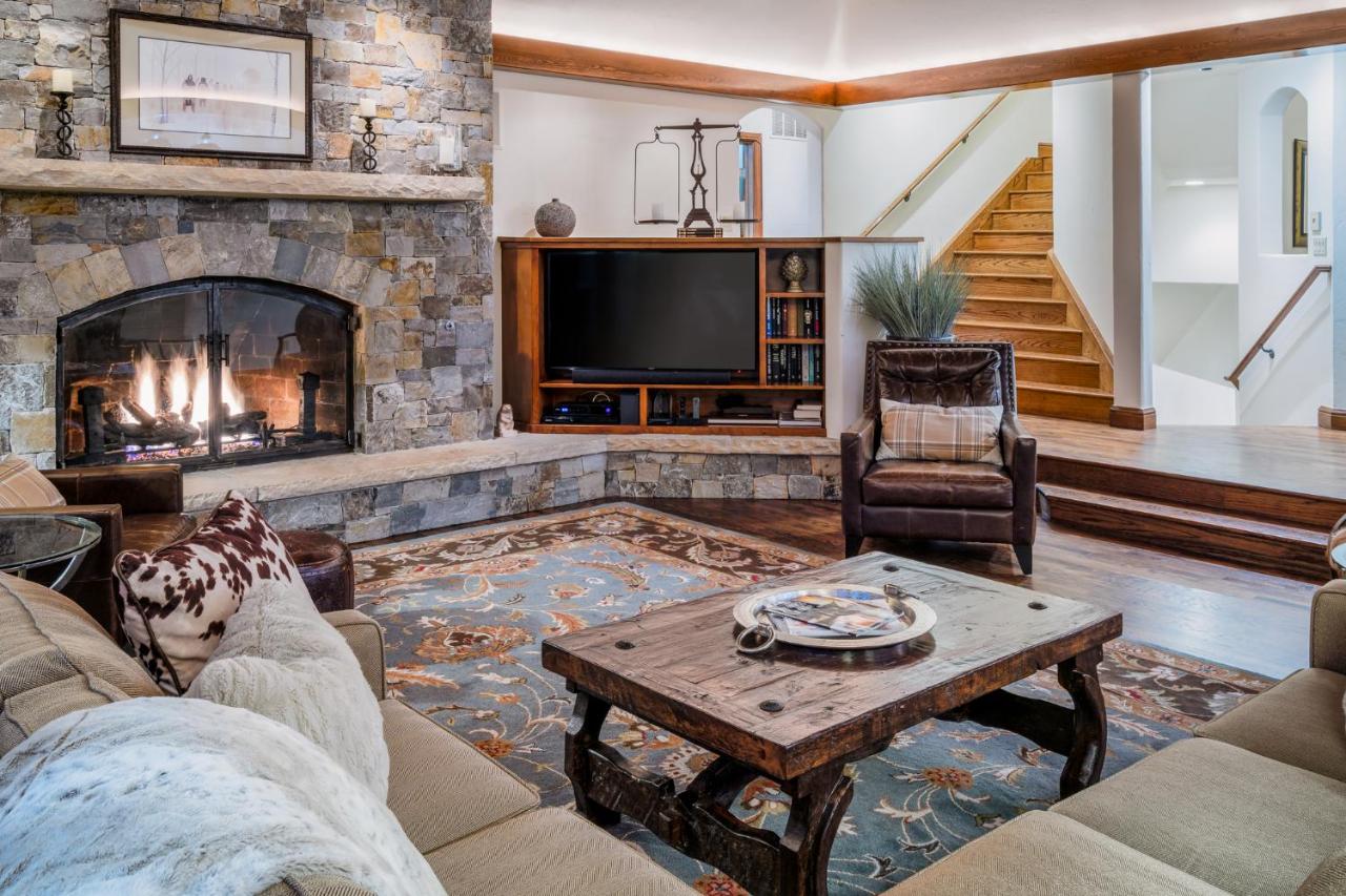 | Beautiful Beaver Creek Mountain Villa. 5br/6ba w. Private Hot Tub!