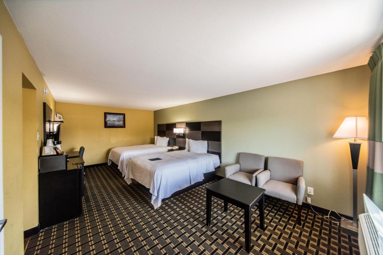 | Relax Inn and Suites Kuttawa