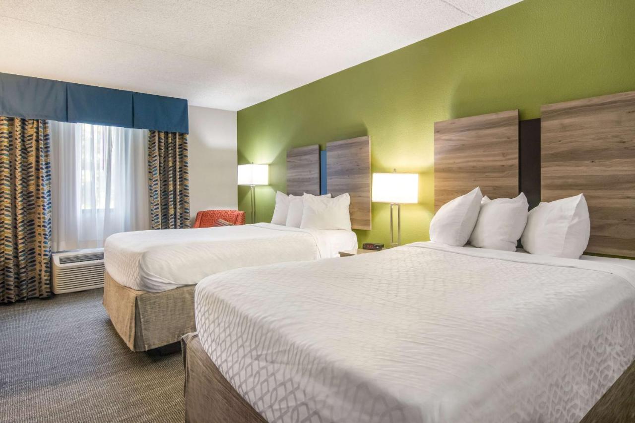 Double Room with Two Double Beds - Non-Smoking at Best Western Dutch Valley Inn