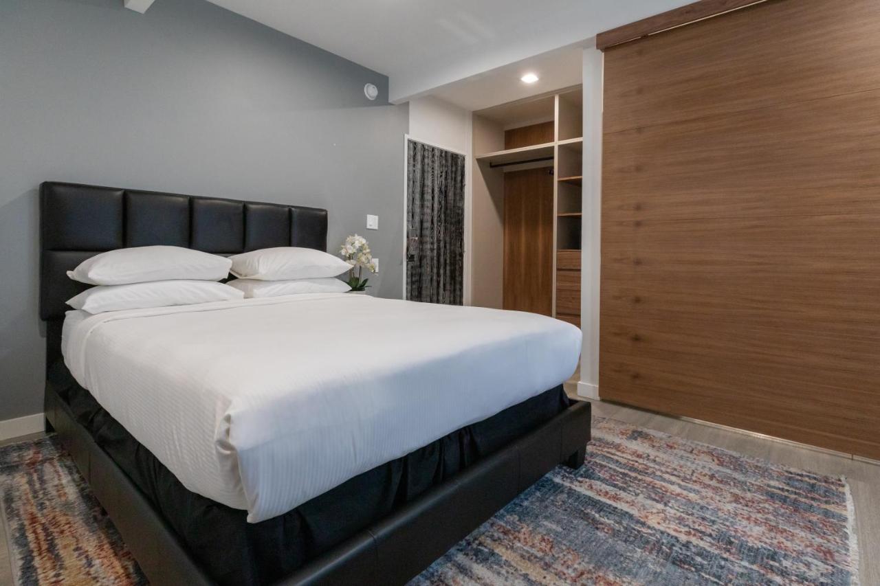 | Park Plaza Lodge