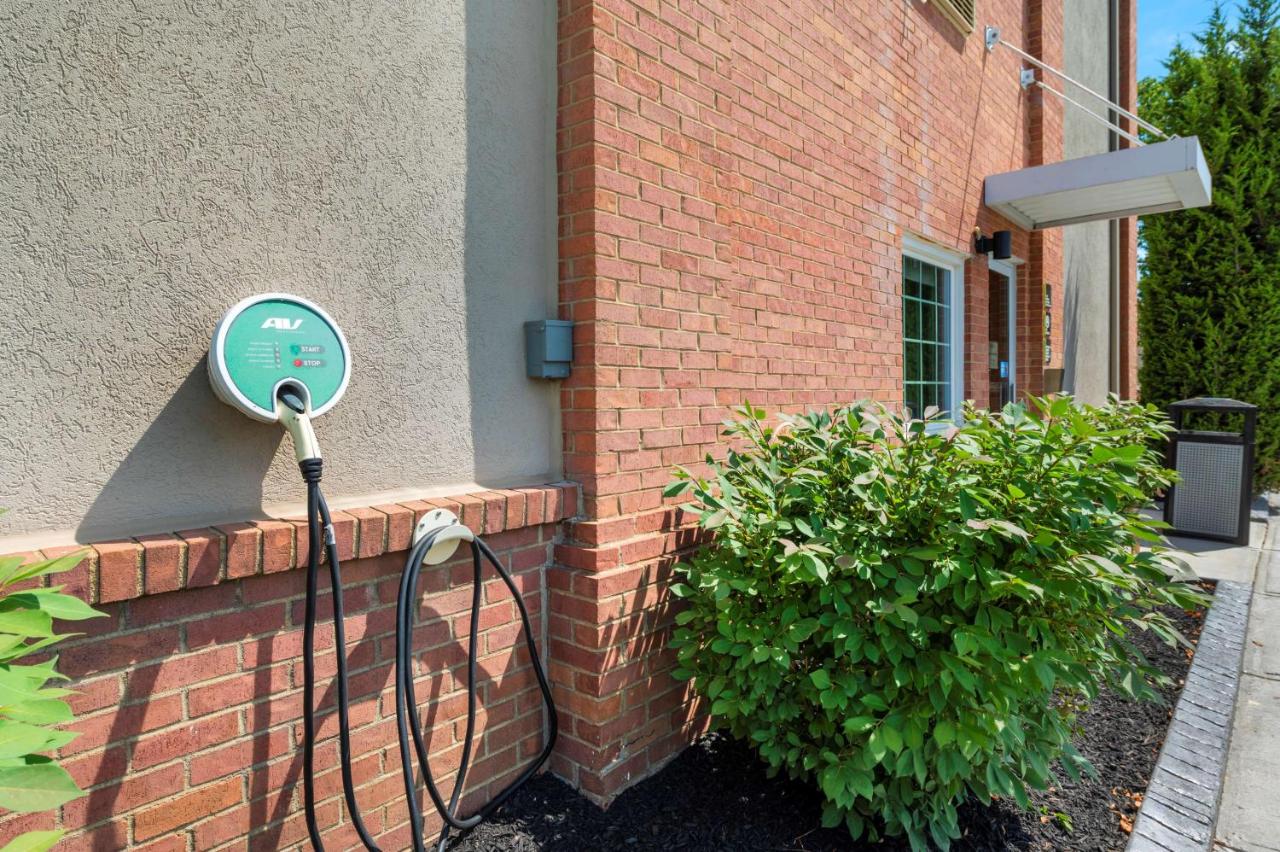  | Best Western Hilliard Inn & Suites