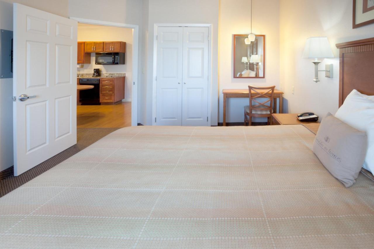 | Candlewood Suites Temple, an IHG Hotel