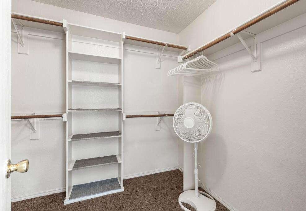 | *The Hideaway* NFLX/Arcade/Soak tub