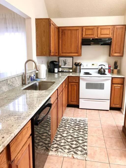 | *Cityhaven* NFLX/Pool Table/WORKSPACE/SoakTub