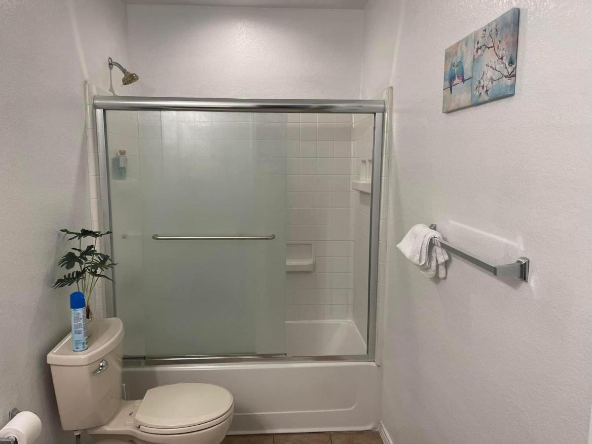 | Private room near Downtown Dallas