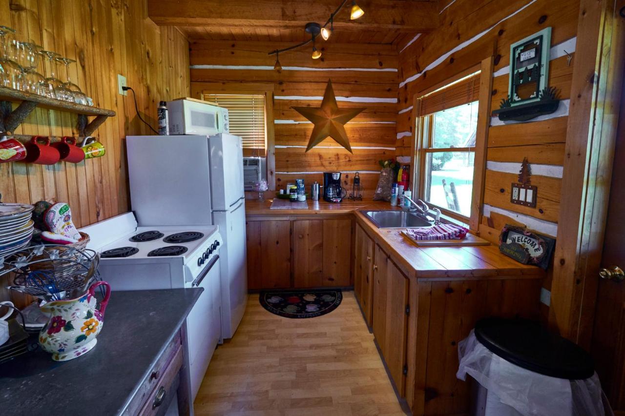 | Creekwalk Inn Bed and Breakfast with Cabins