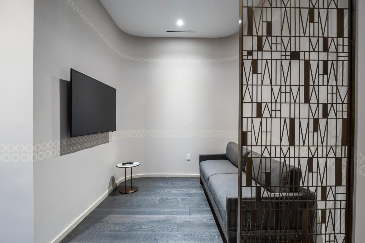 Deluxe Queen Studio at City Escapes Suites at SLS Lux Brickell Building