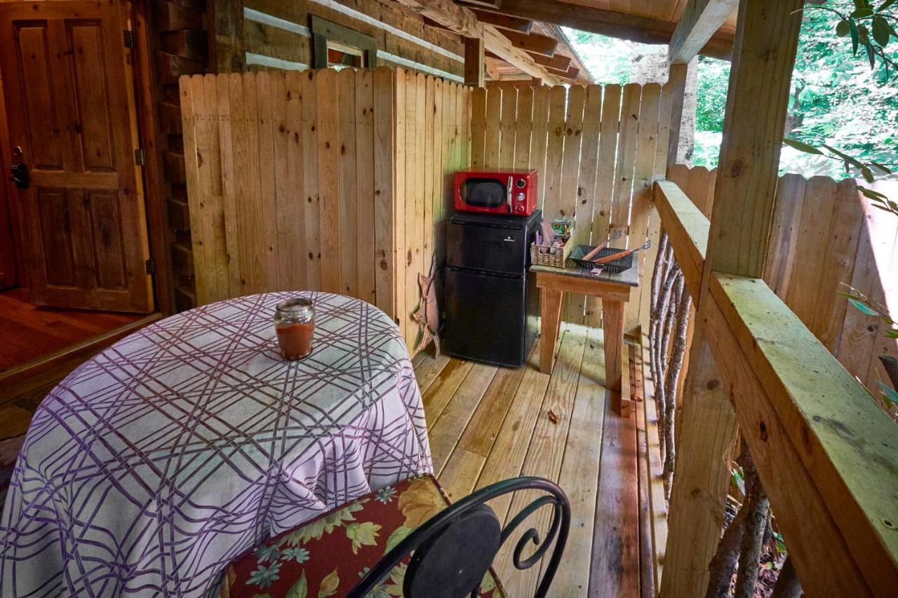 | Creekwalk Inn Bed and Breakfast with Cabins