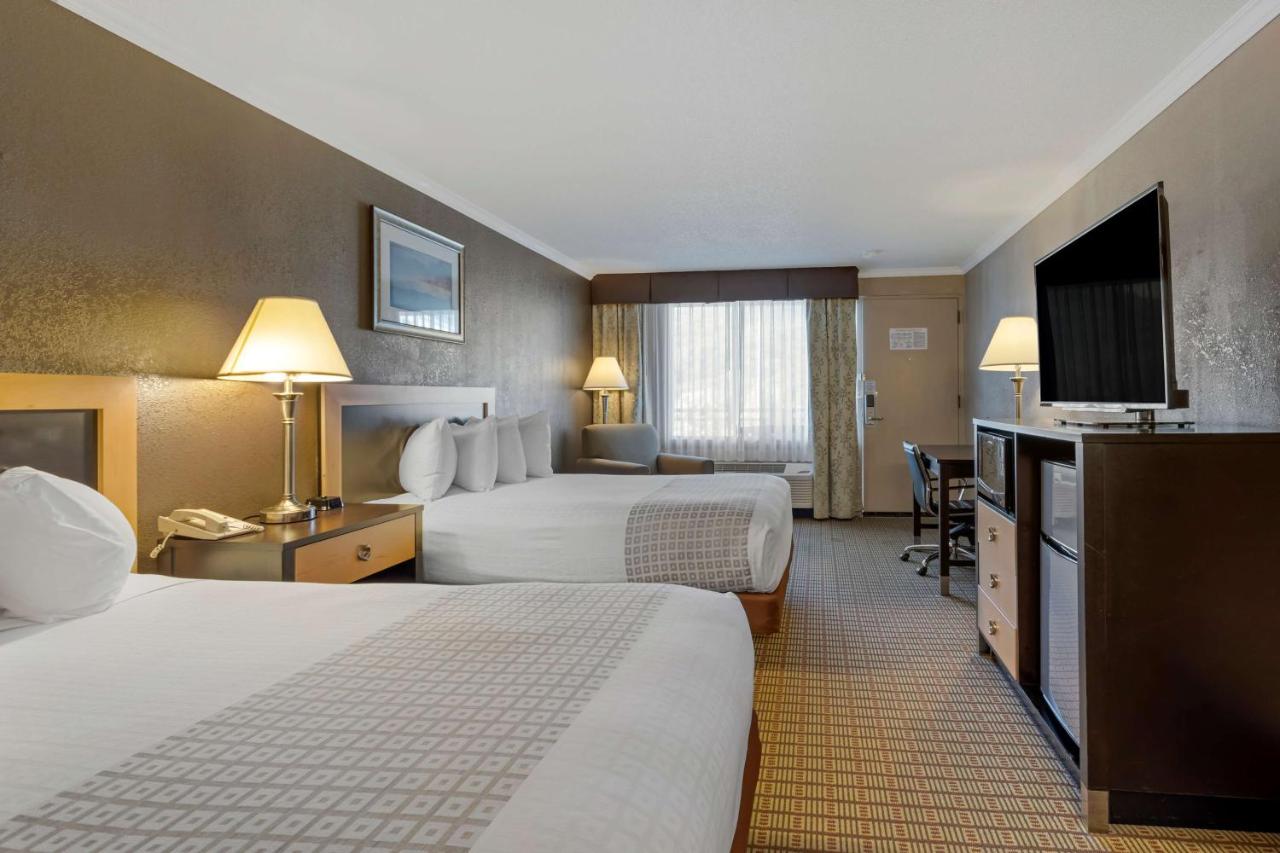Double Room with Two Double Beds - Mobility Accessible at Best Western Smoky Mountain Inn