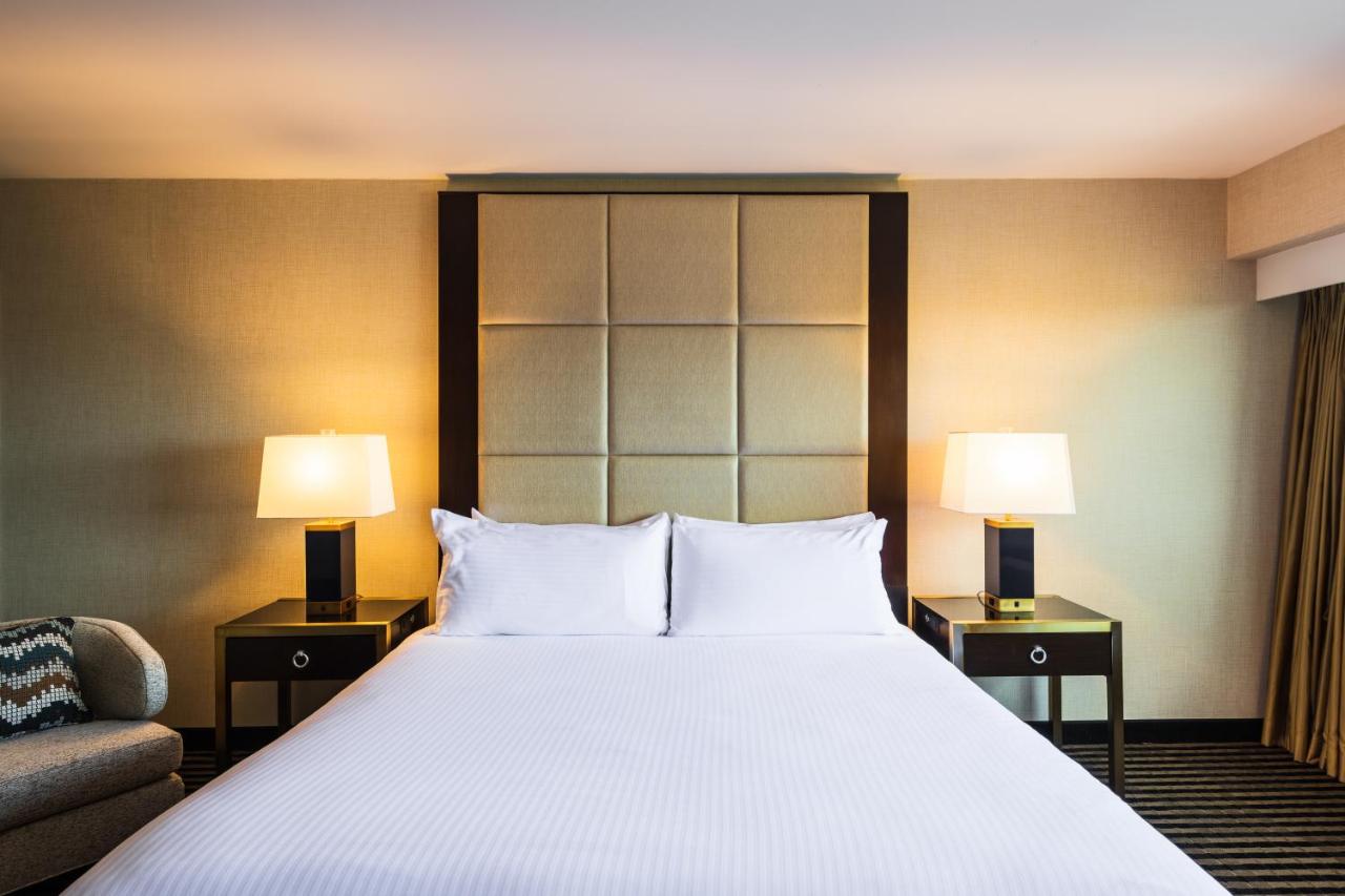| APA Hotel Woodbridge