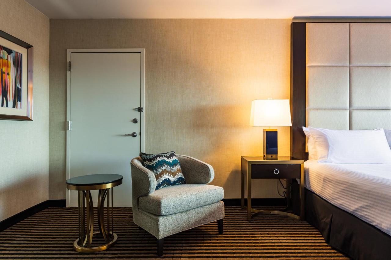 King Room at APA Hotel Woodbridge