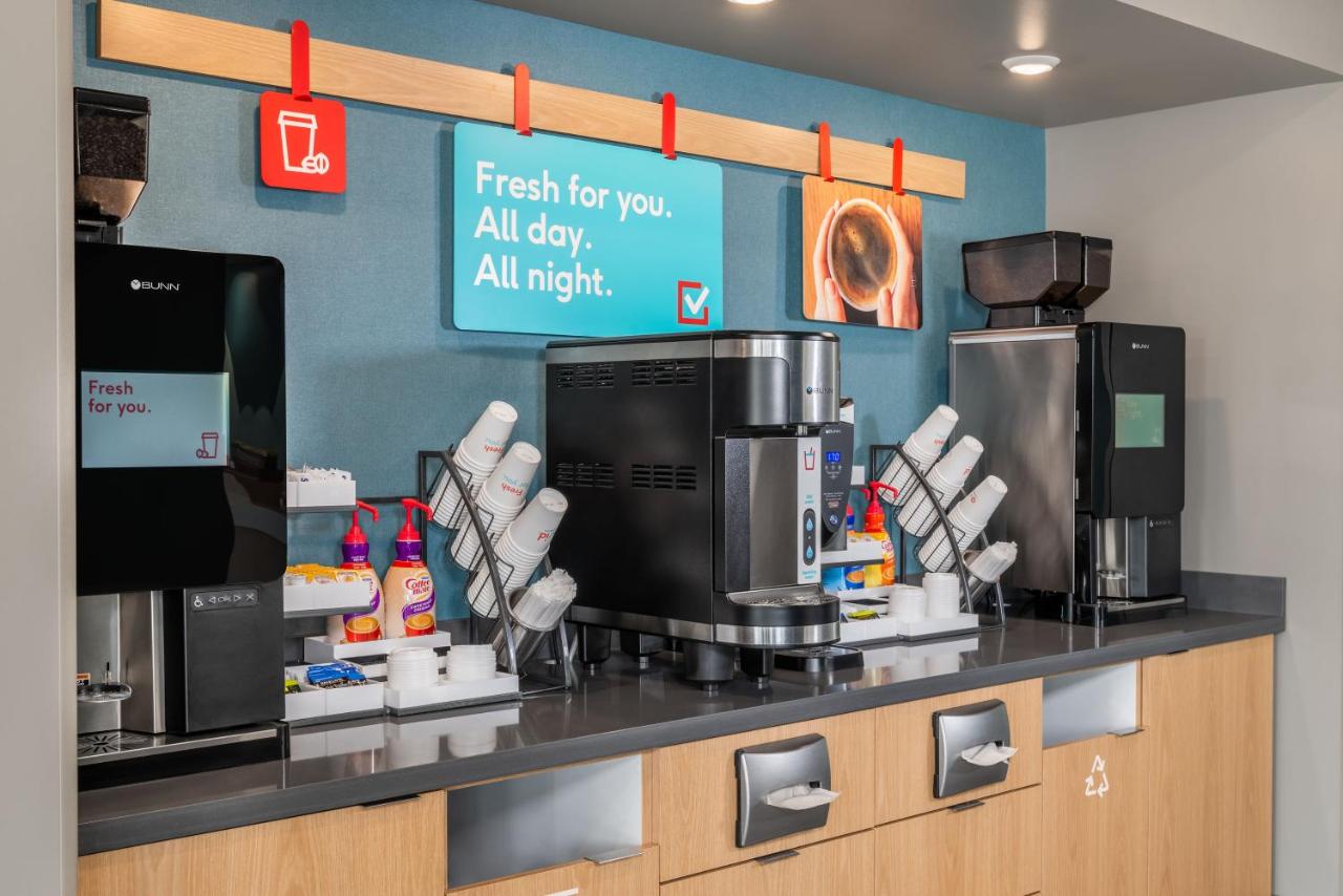| avid hotels - Nashville - Lebanon, an IHG Hotel