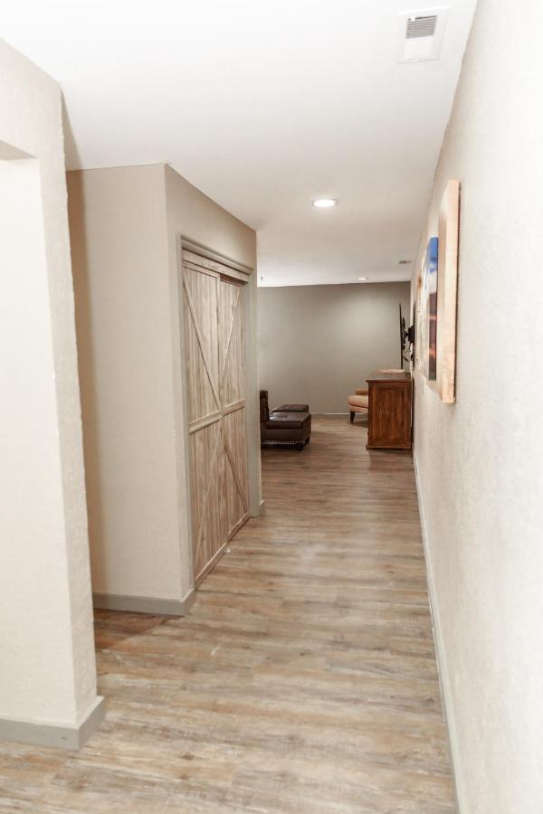 Studio Apartment at Aarchway Inn