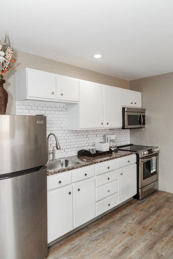 Studio Apartment at Aarchway Inn