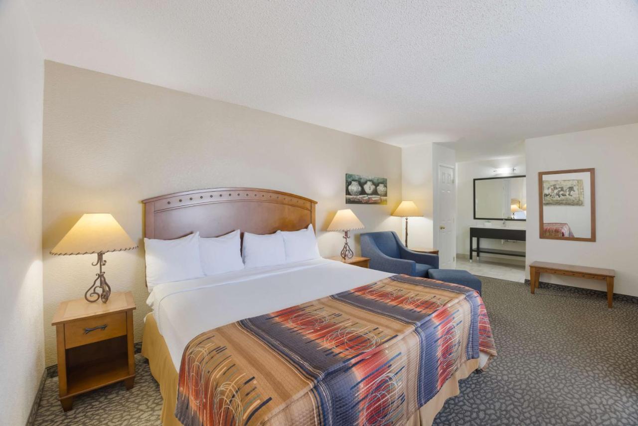 Best Western Kokopelli Lodge