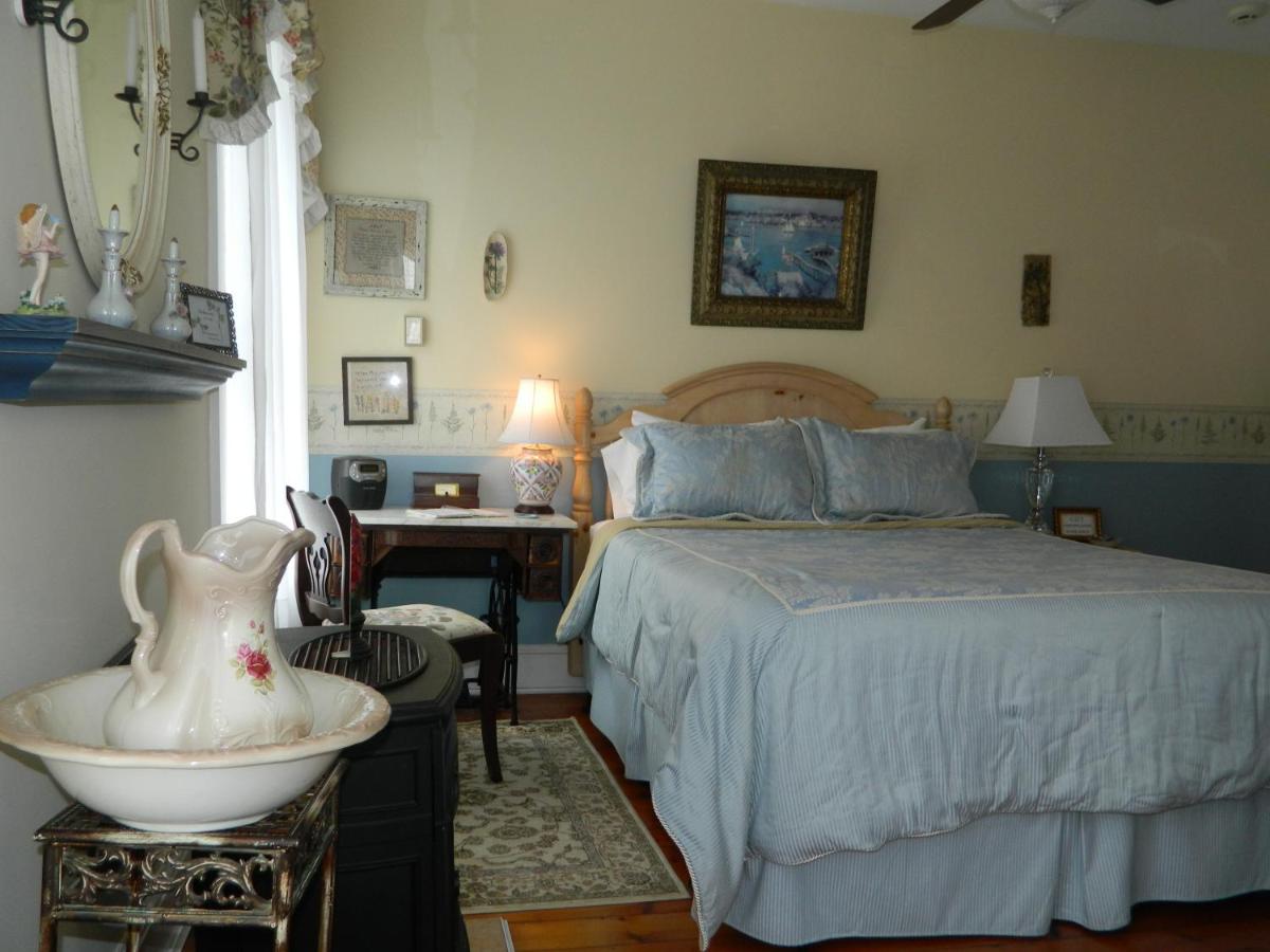 | EJ Bowman House Bed & Breakfast