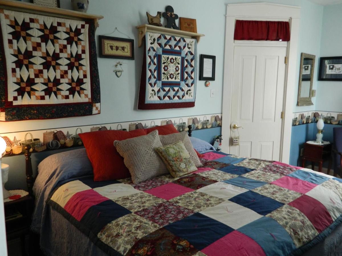 | EJ Bowman House Bed & Breakfast