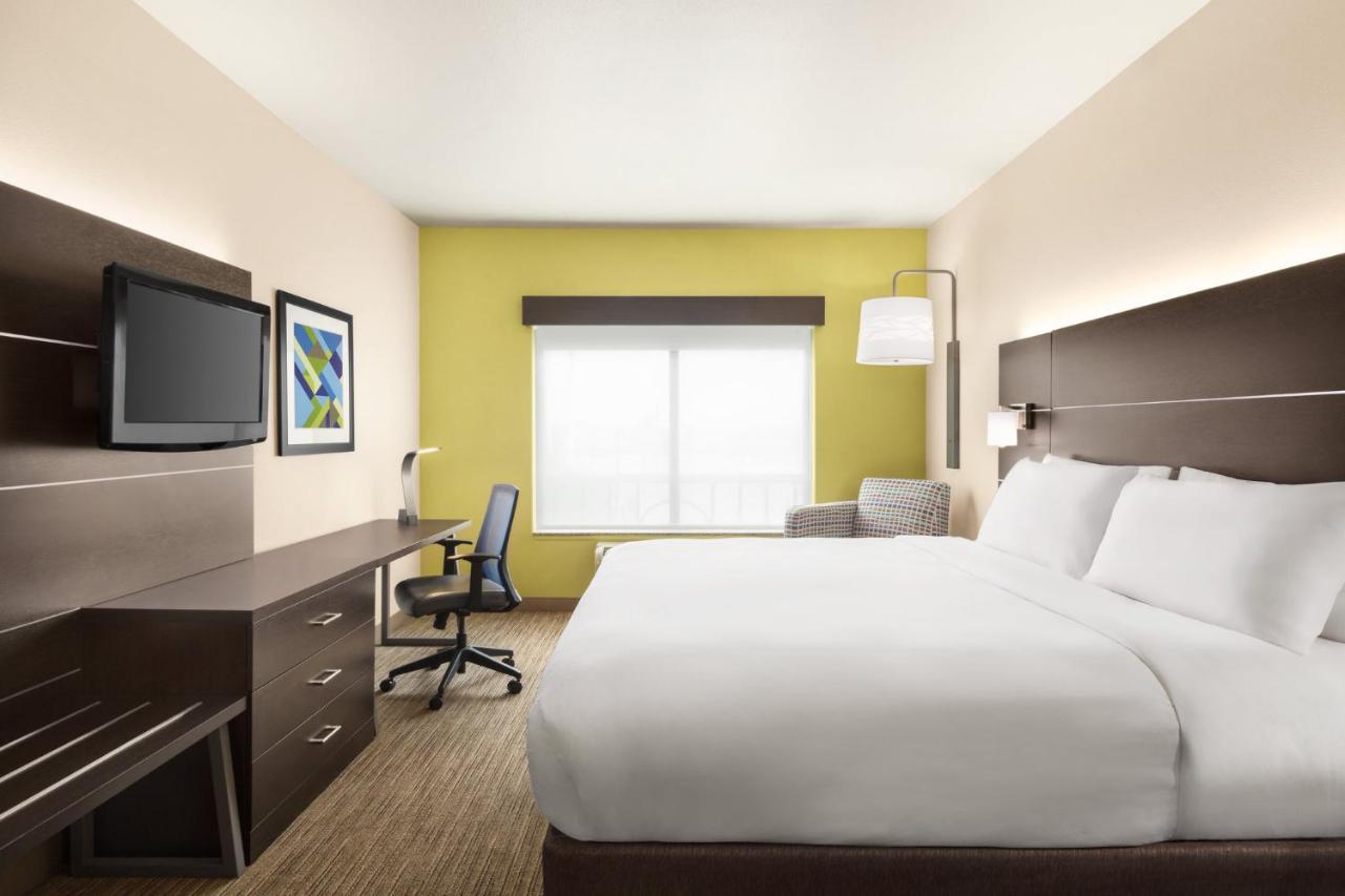 Classic King Suite - Non-Smoking at Holiday Inn Express & Suites San Antonio NW - Medical Area by IHG