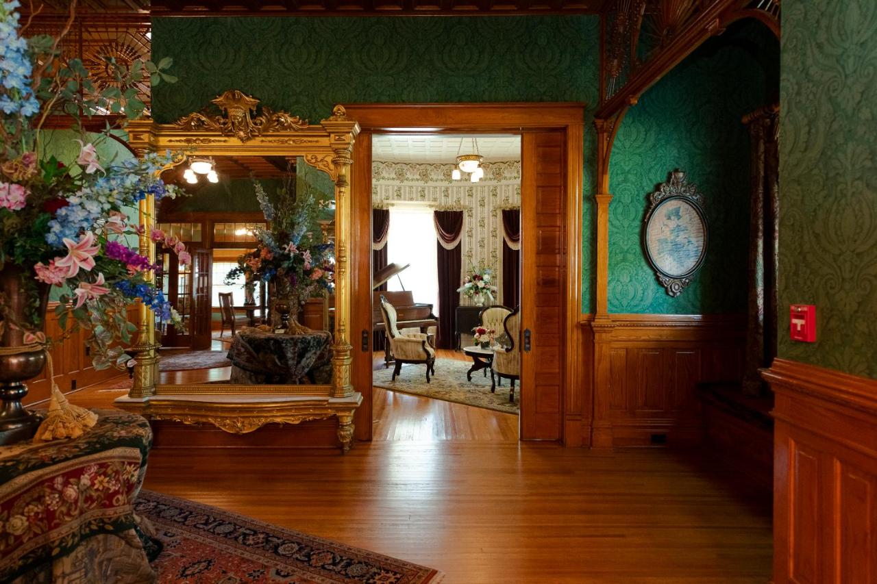  | Captain Henderson House