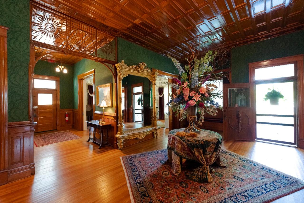  | Captain Henderson House