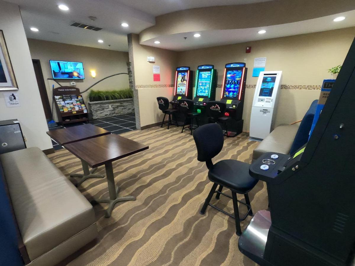 | HomeTowne Studios & Suites Washington