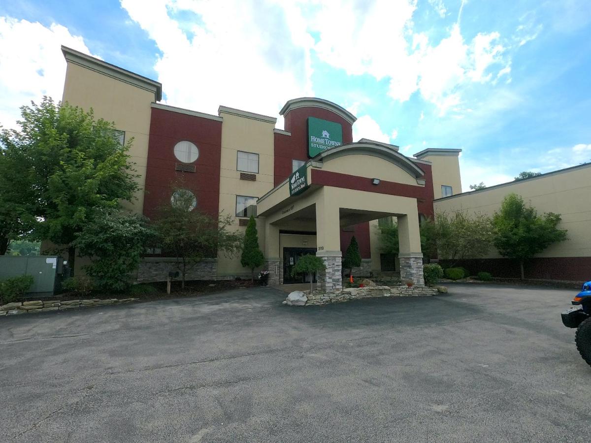 | HomeTowne Studios & Suites Washington